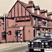 The Kings Head pub in High Street, Hornchurch, in 1982